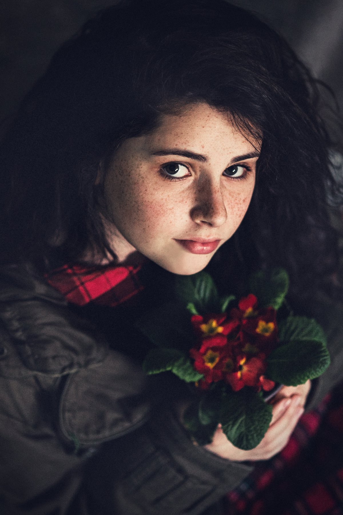 портрет, девушка, модель, цветы, веснушки , Мария Братан