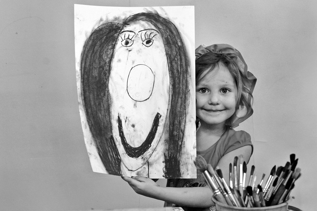 портрет, девочка, рисунок, мама, глаза, взгляд, чб, апатиты, Николай Смоляк