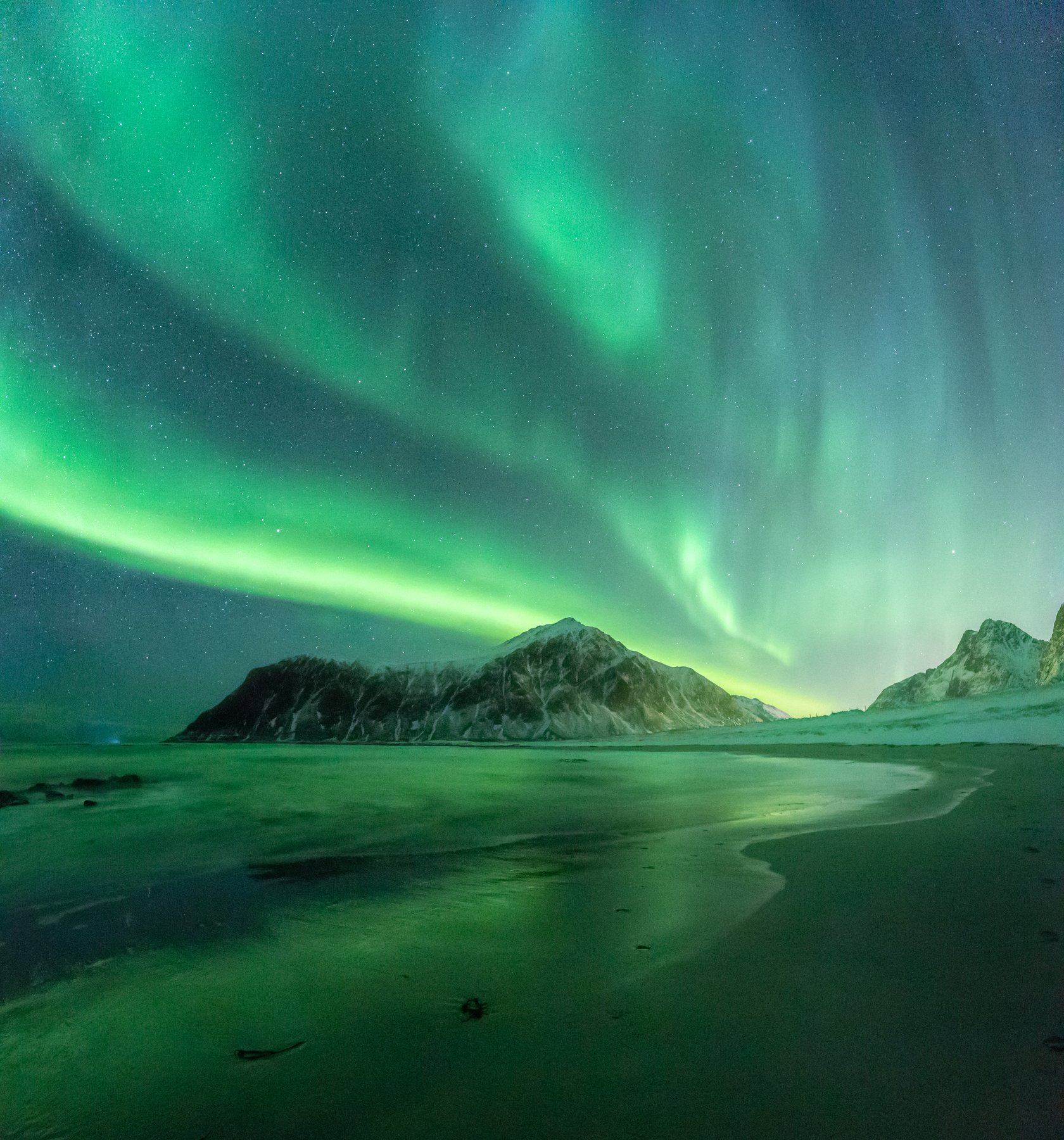 winter,norway,norwegian,aurora,night,sky,aurora borealis,northern lights,northen lights,night sky,green,, Adrian Szatewicz