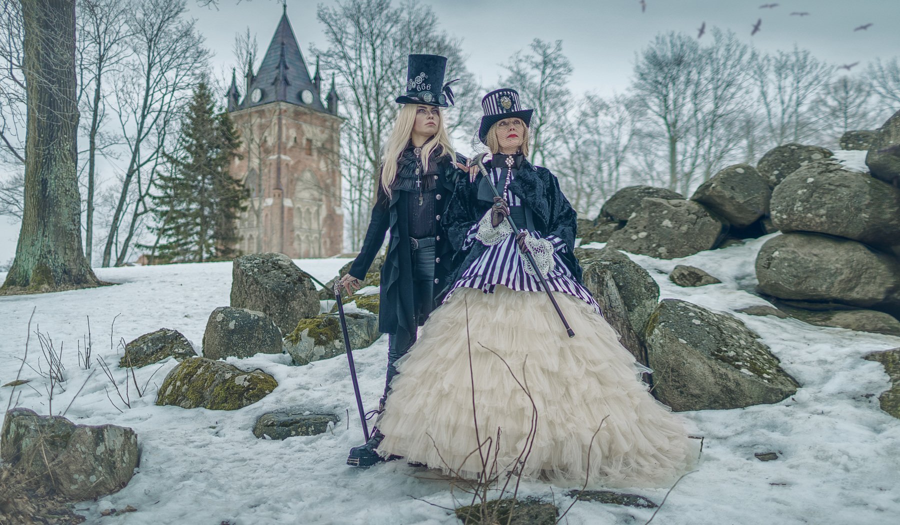 Готика про. Outdoor Gothic Photography.