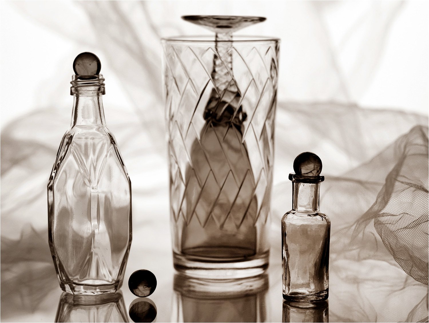 бутылка, стекло, бокал, стакан, натюрморт, сепия,, Victor Pechenev