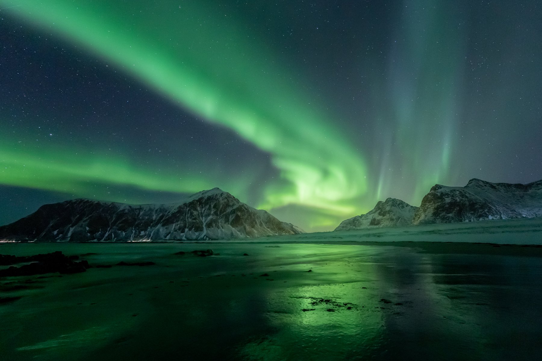 aurora,night,lofoten,norway,norwegian,nature,landscape,beach,north,northern lights,reflections, Adrian Szatewicz
