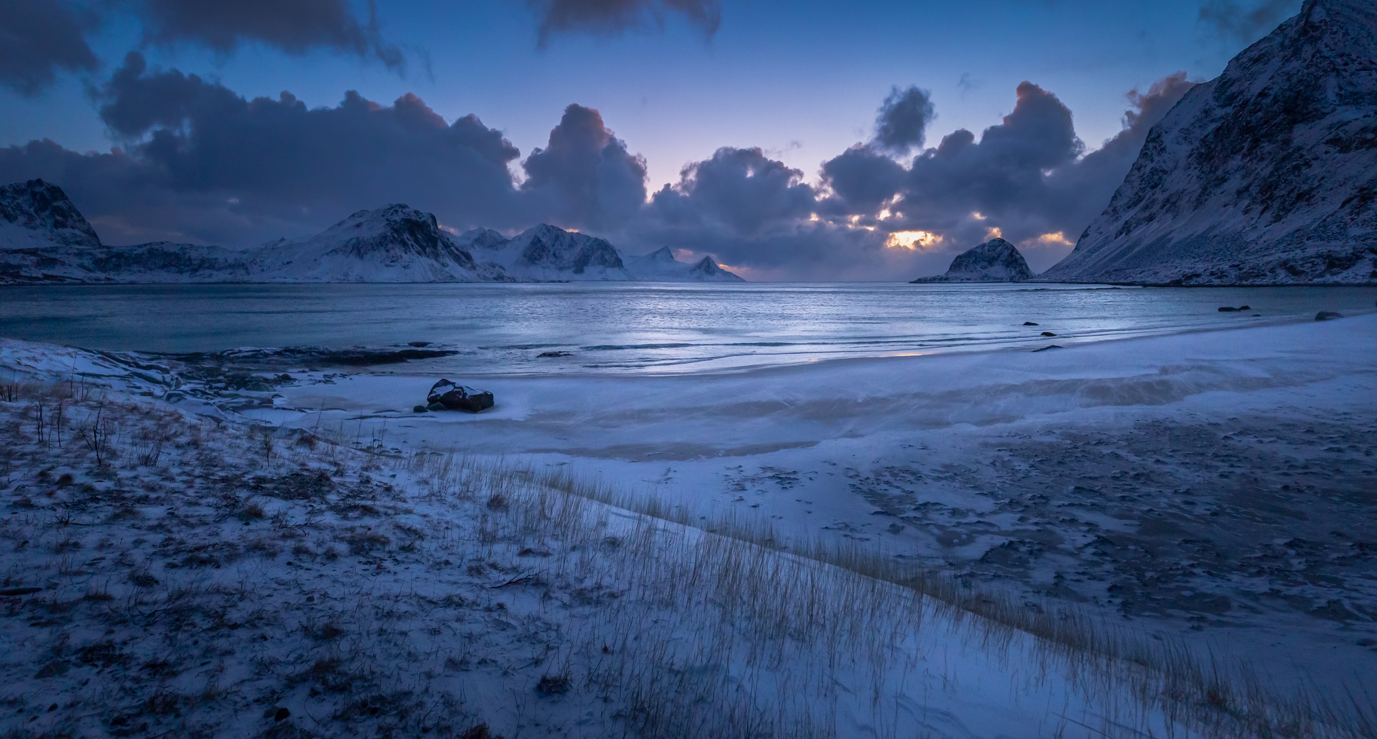 lofoten,norway,norwegian,blue hour,beach,coast,shre,clouds,, Adrian Szatewicz