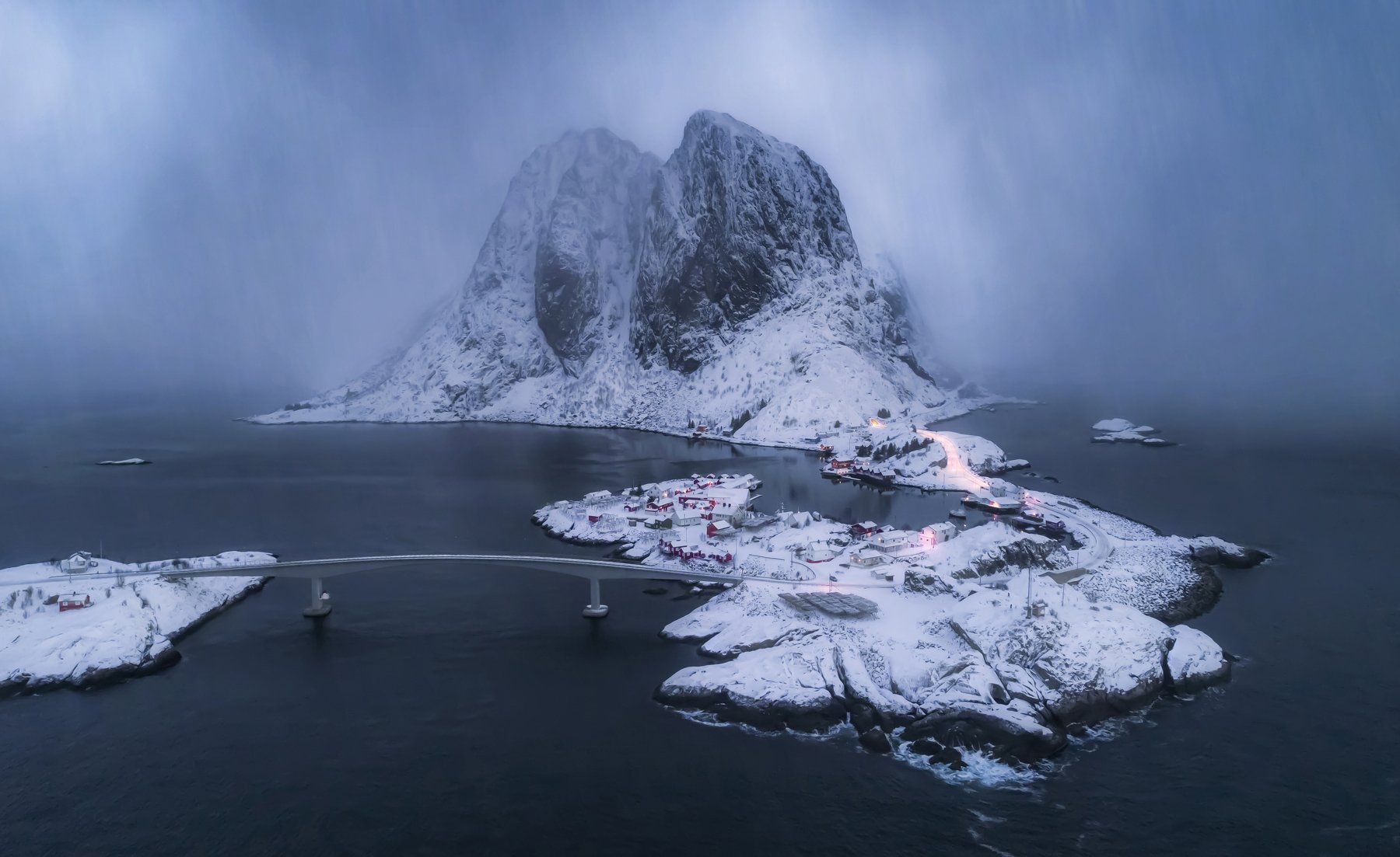 hamnoy , lofoten islands, norway, snowfall, Андрей Чабров