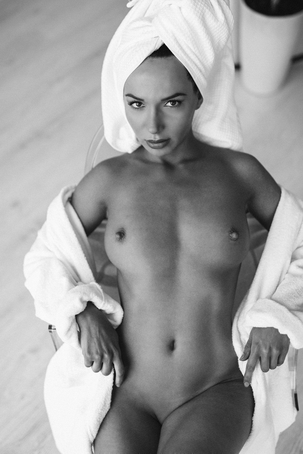 nude girl russian studio light topless, Илья Пистолетов