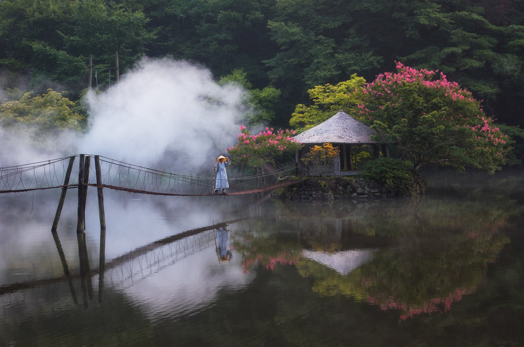 reflection,foggy,water,wanderer,, Jaeyoun Ryu