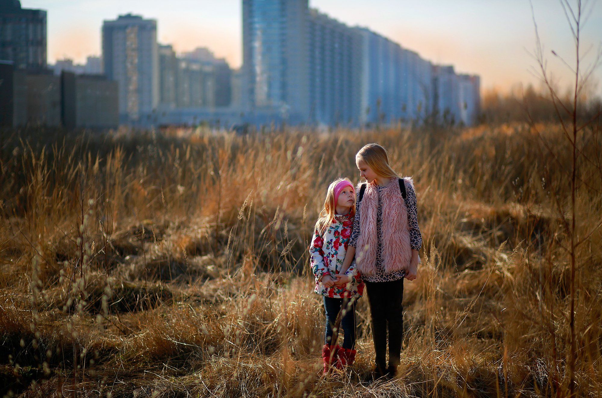 Истории из детства. Весна в городе.. Photographer Postonen Ekaterina