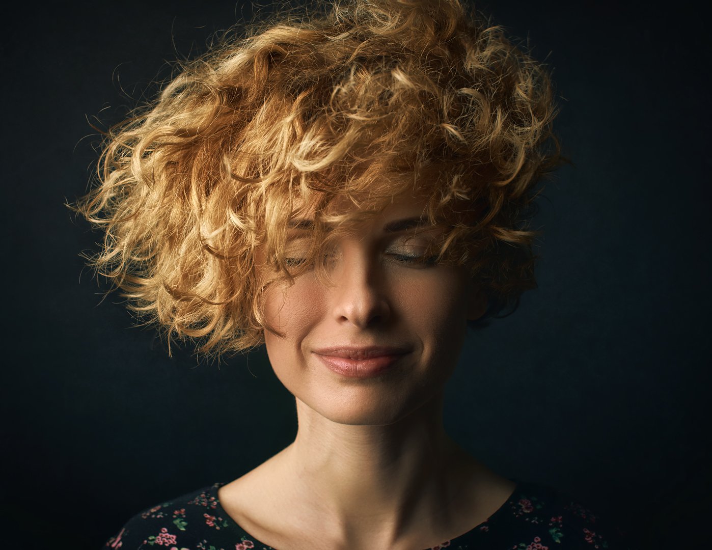 портрет, женский портрет, Portrait, female, studio, curly, Александр Тишкевич