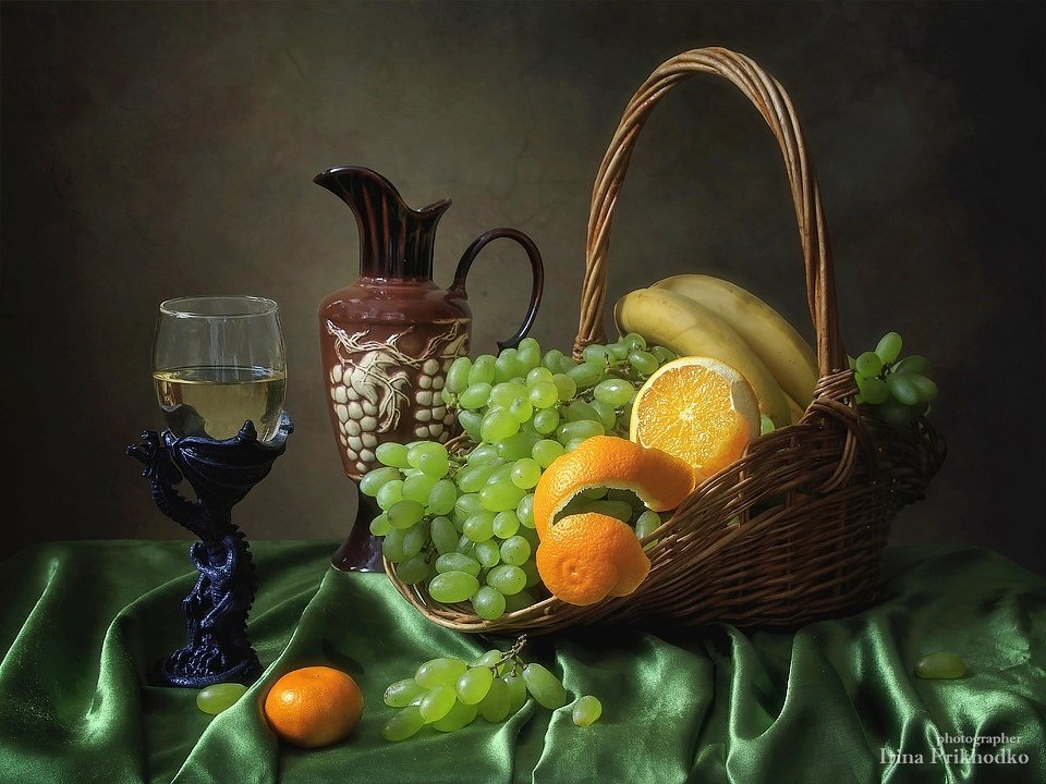 натюрморт, вино, бокал, корзина, фрукты, Ирина Приходько