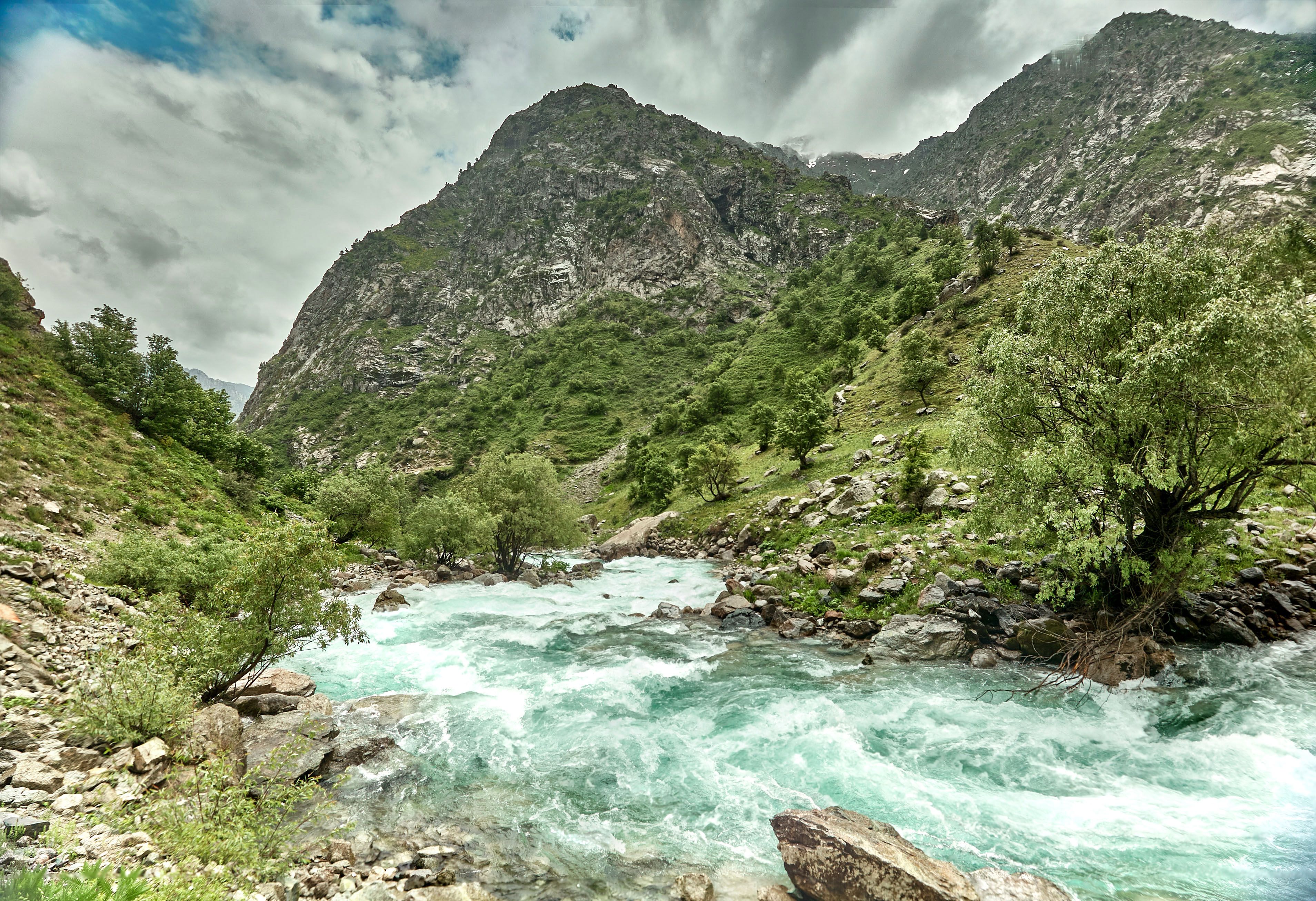 Таджикистан Варзоб горы