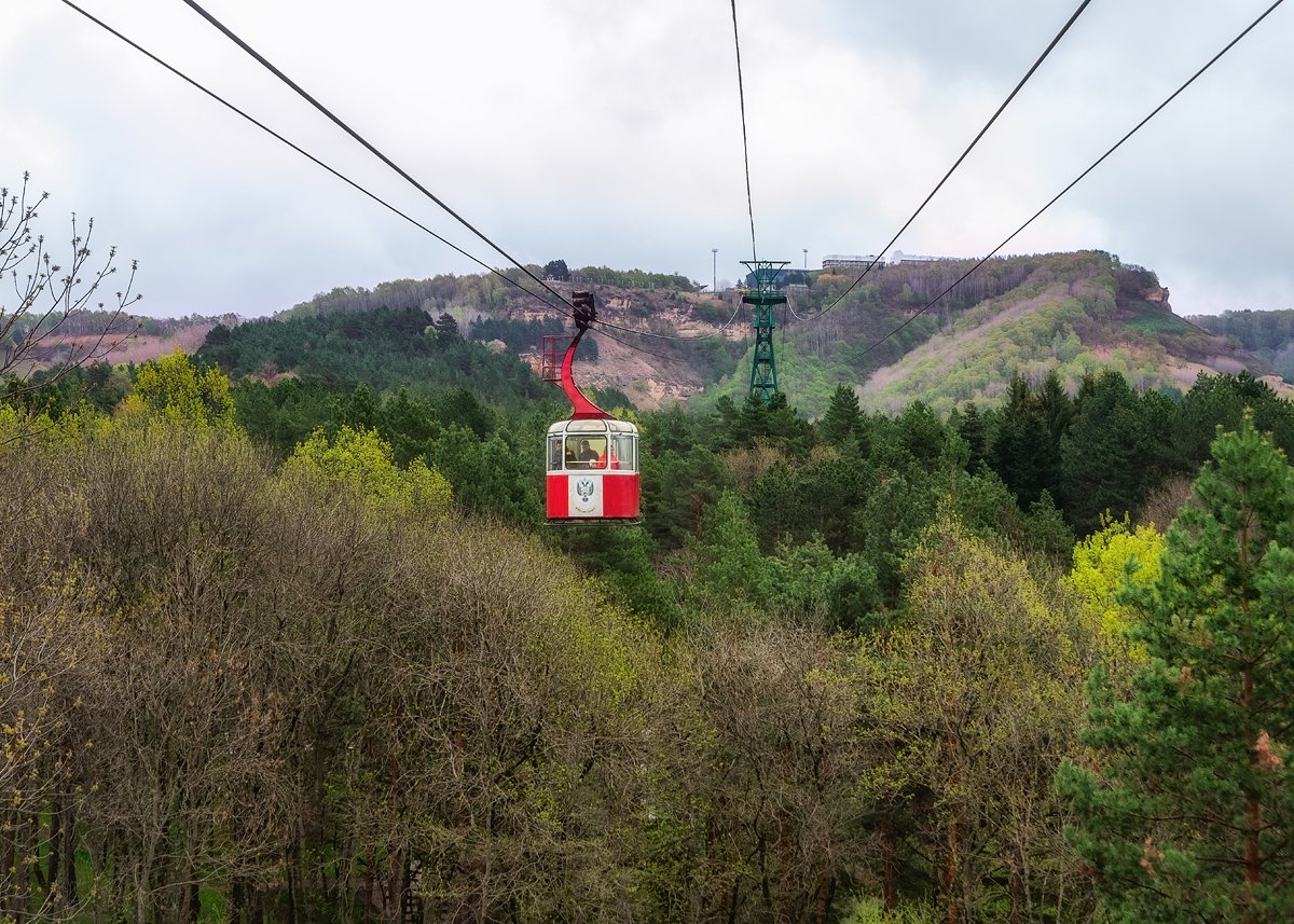 cableway travel mountains green park spring, Вавилова Елизавета