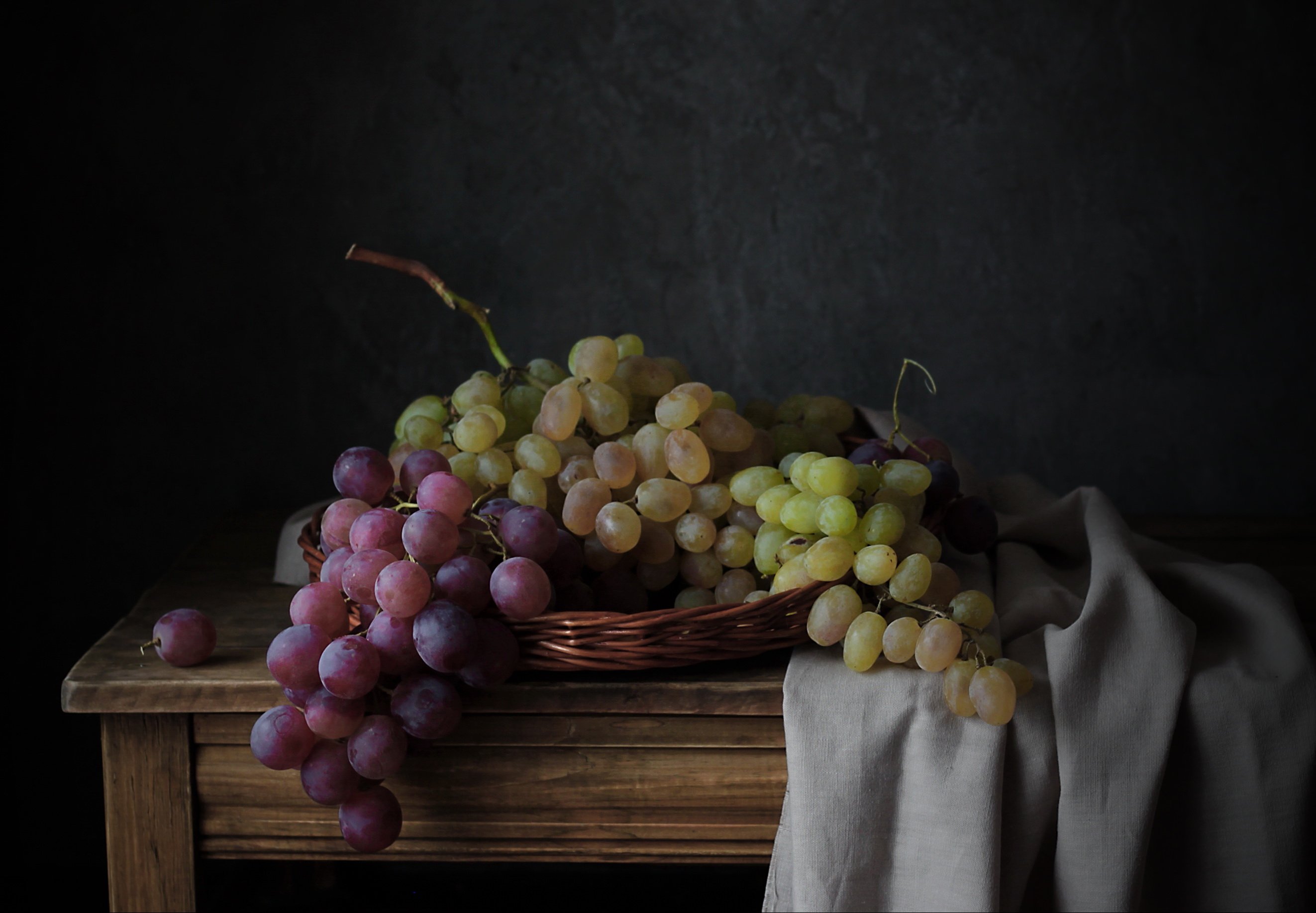 натюрморт с виноградом фото