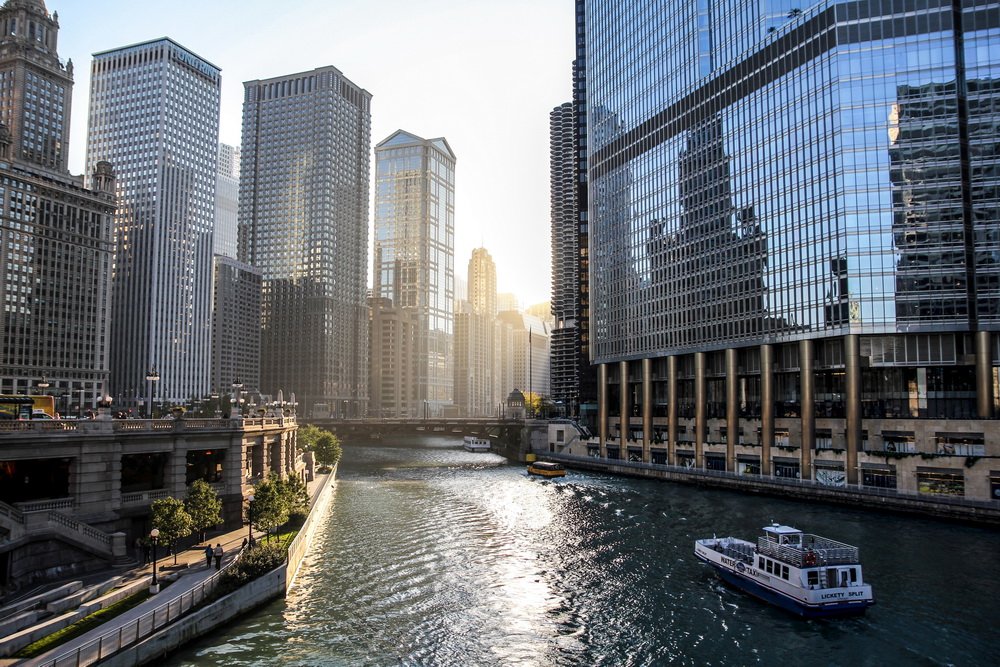 river, sunlight, light, architecture, cityscape, usa, flare, us, skyline, skyscraper, america, chicago, чикаго, америка, небоскреб, река, Дара Пилюгина