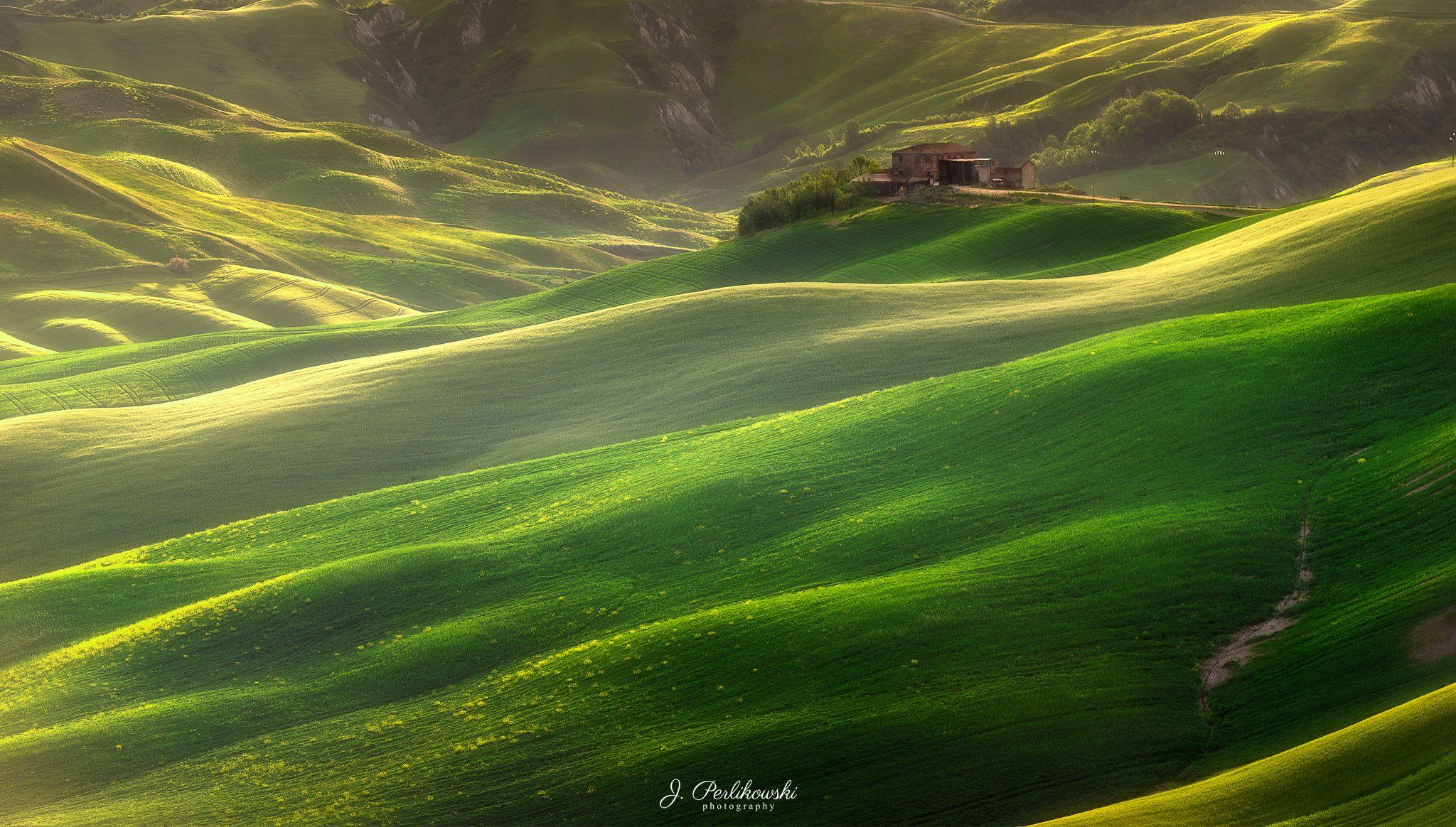 tuscany, landscape, italy, crete senesi, green fields,, Jakub Perlikowski