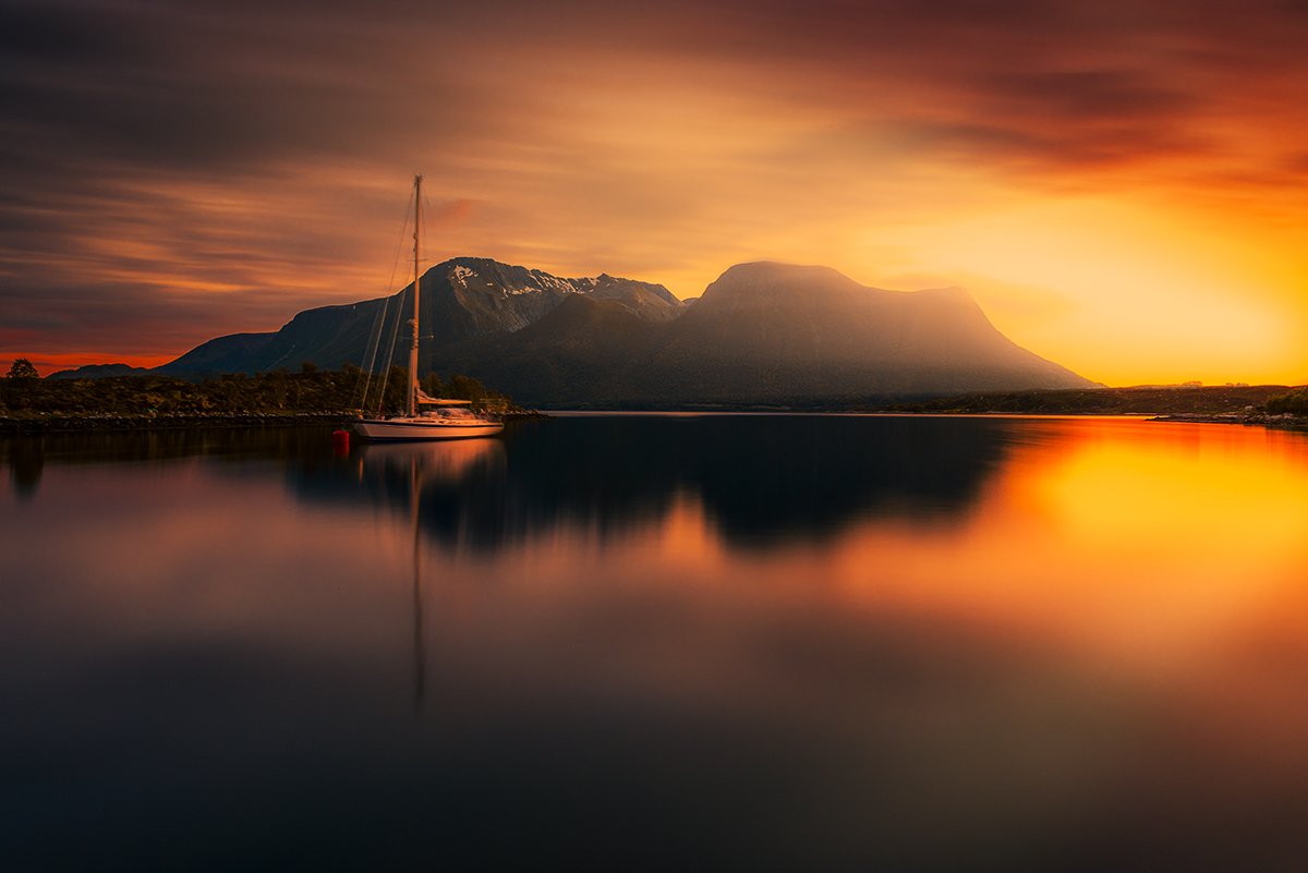 norway,landscape,light,sunset,mood,boat, Tomek Orylski