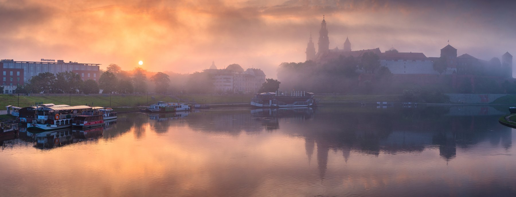 kraków, wawel, zamek krolewski, cracow, canon, 6d, landscape, rydzewski, marcin rydzewski, polska, poland, sunrise, wschod słońca, małopolska, wisła the foggy, mgła, fog,, Marcin Rydzewski