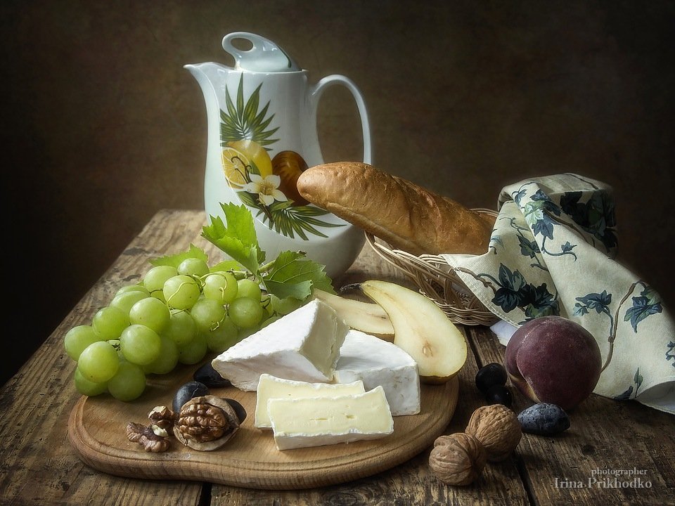 натюрморт, еда, сыр, сыр бри, виноград. завтрак. стол, фрукты, Ирина Приходько