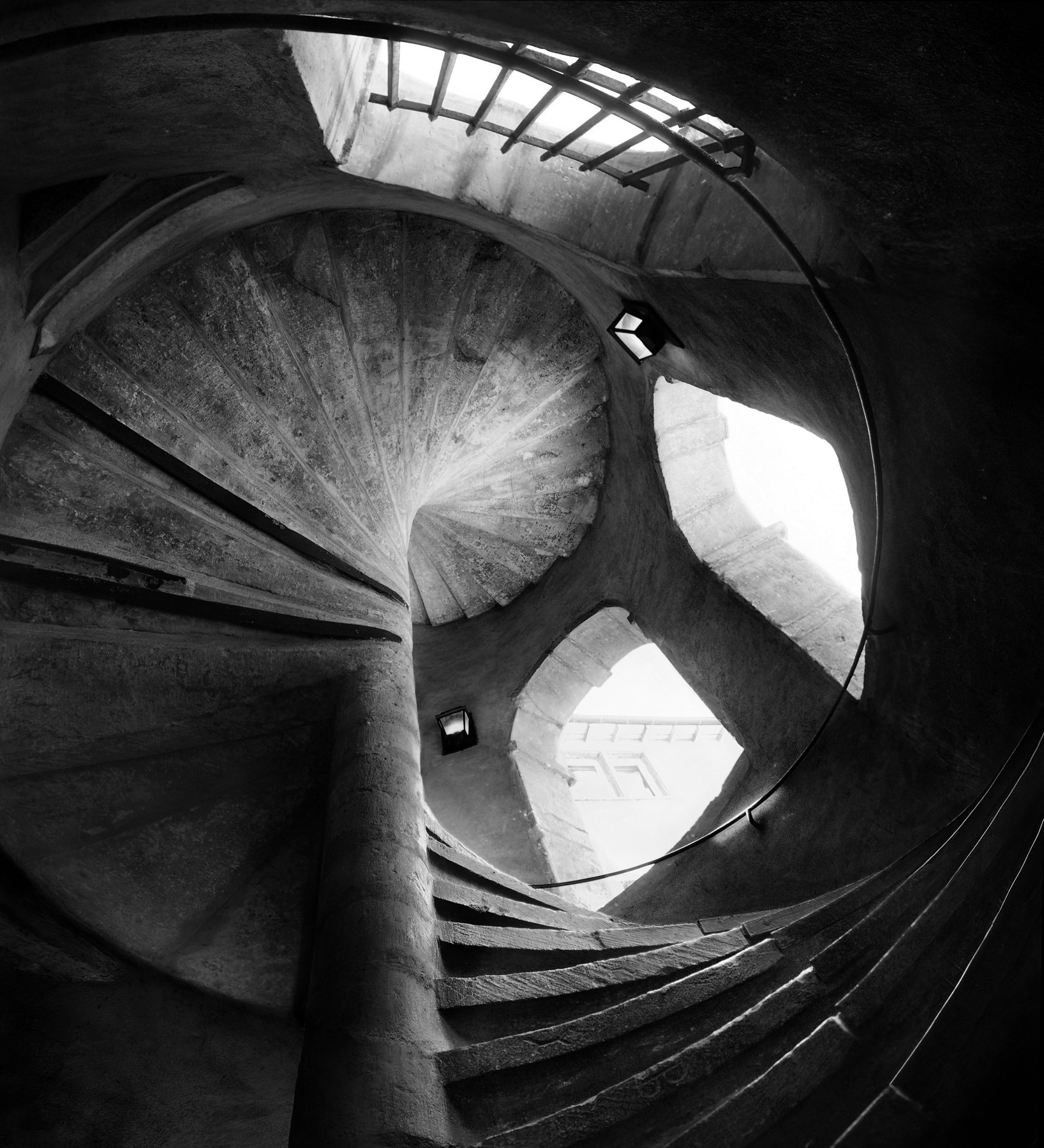 spiral, staircase, old, building, lyon, france, europe, city, circle, stairs, up, windows, Endegor