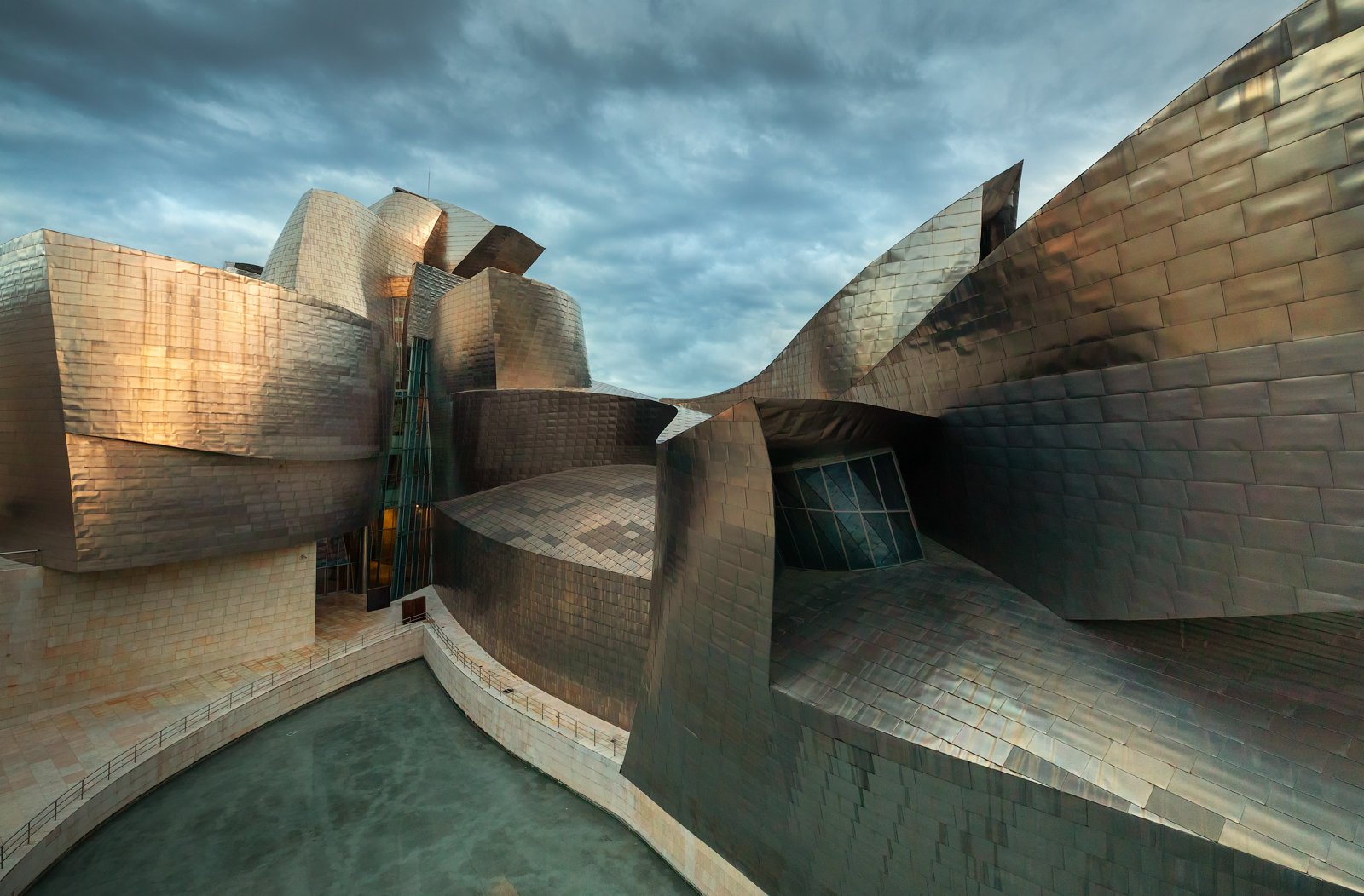 Музей Guggenheim, Bilbao., Юрий Чернов