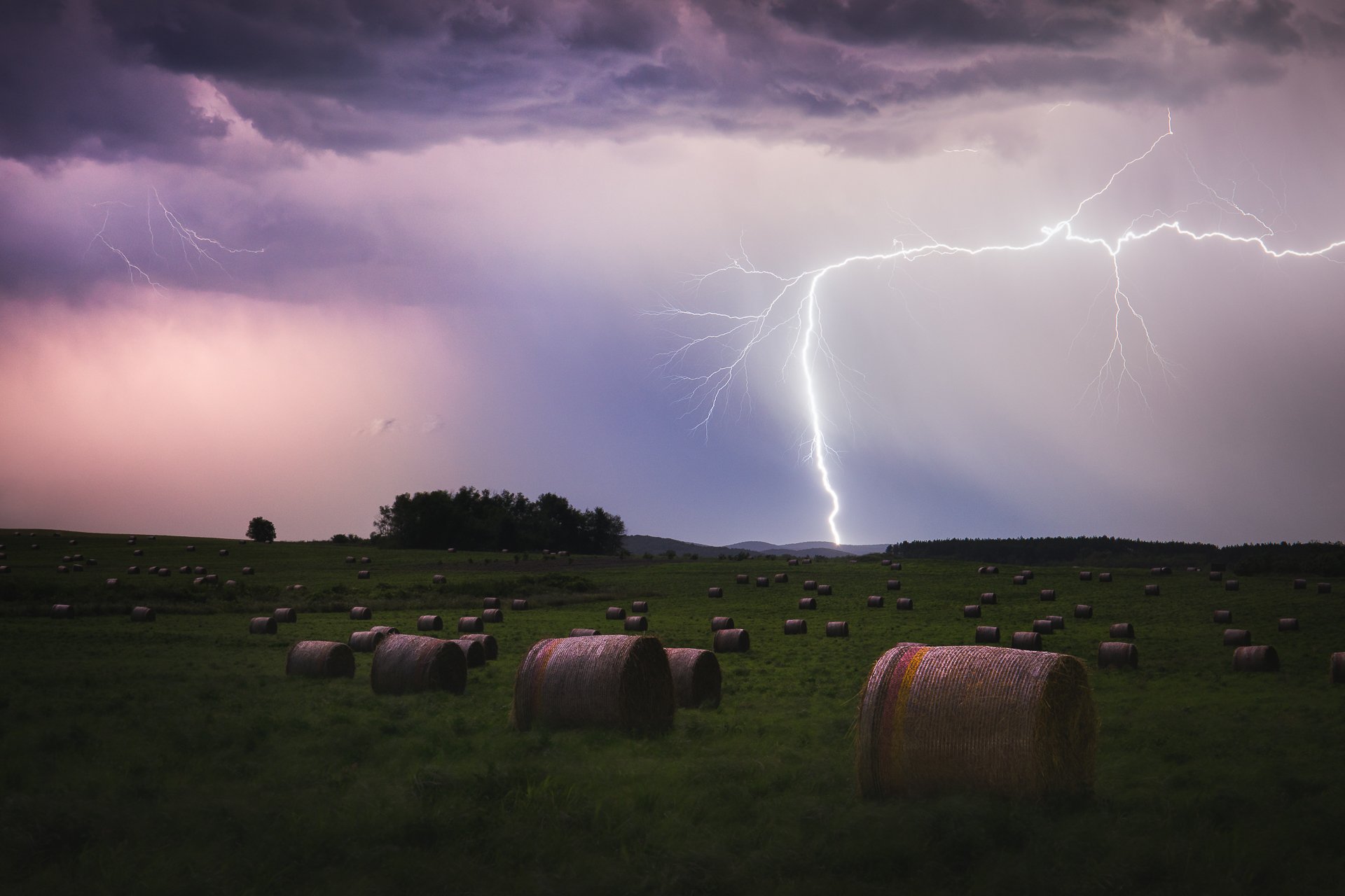 thunderstorm, lightning, bulgaria, bales, field, night, Калин Панчев