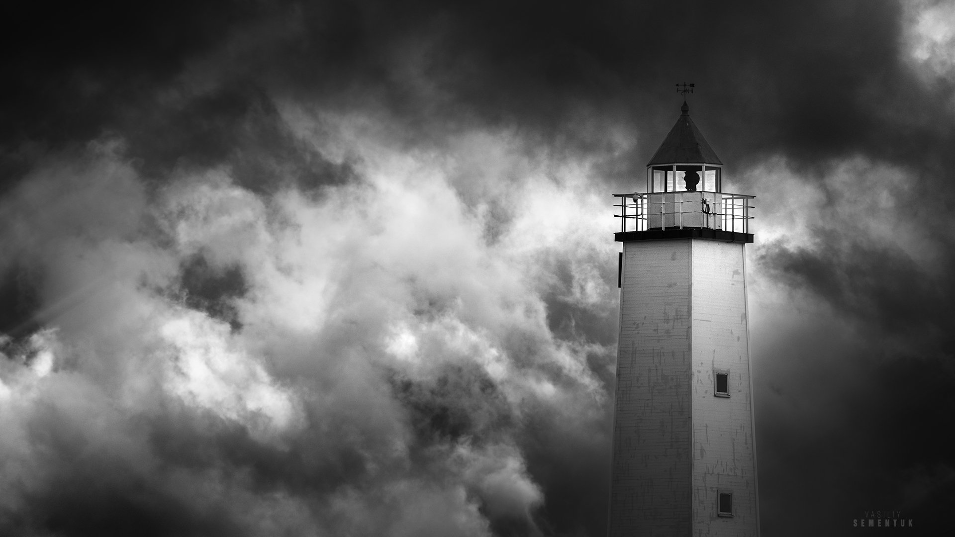 маяк, буря, облака, ч/б, минимализм, lighthouse, b/w, miniumalism, mood., Семенюк Василий