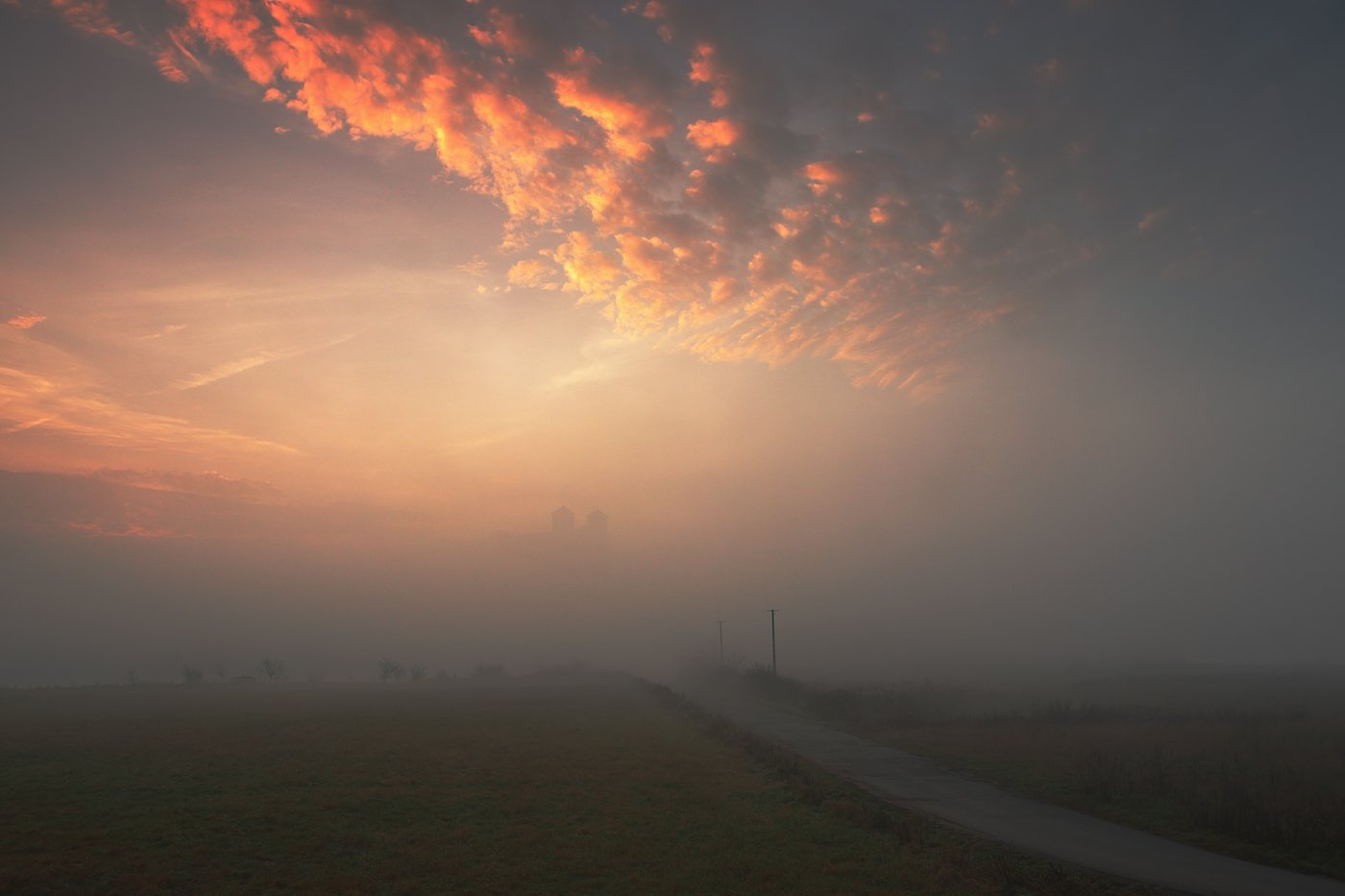 tyniec, mood, secret, sunrise, morning, mist, fog, sky, clouds, road, monastery, tower, Jacek Lisiewicz