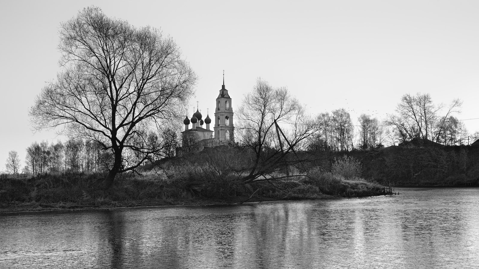 пейзаж храм церковь осень восход река лёд, СПИРИДОНОВ НИКОЛАЙ