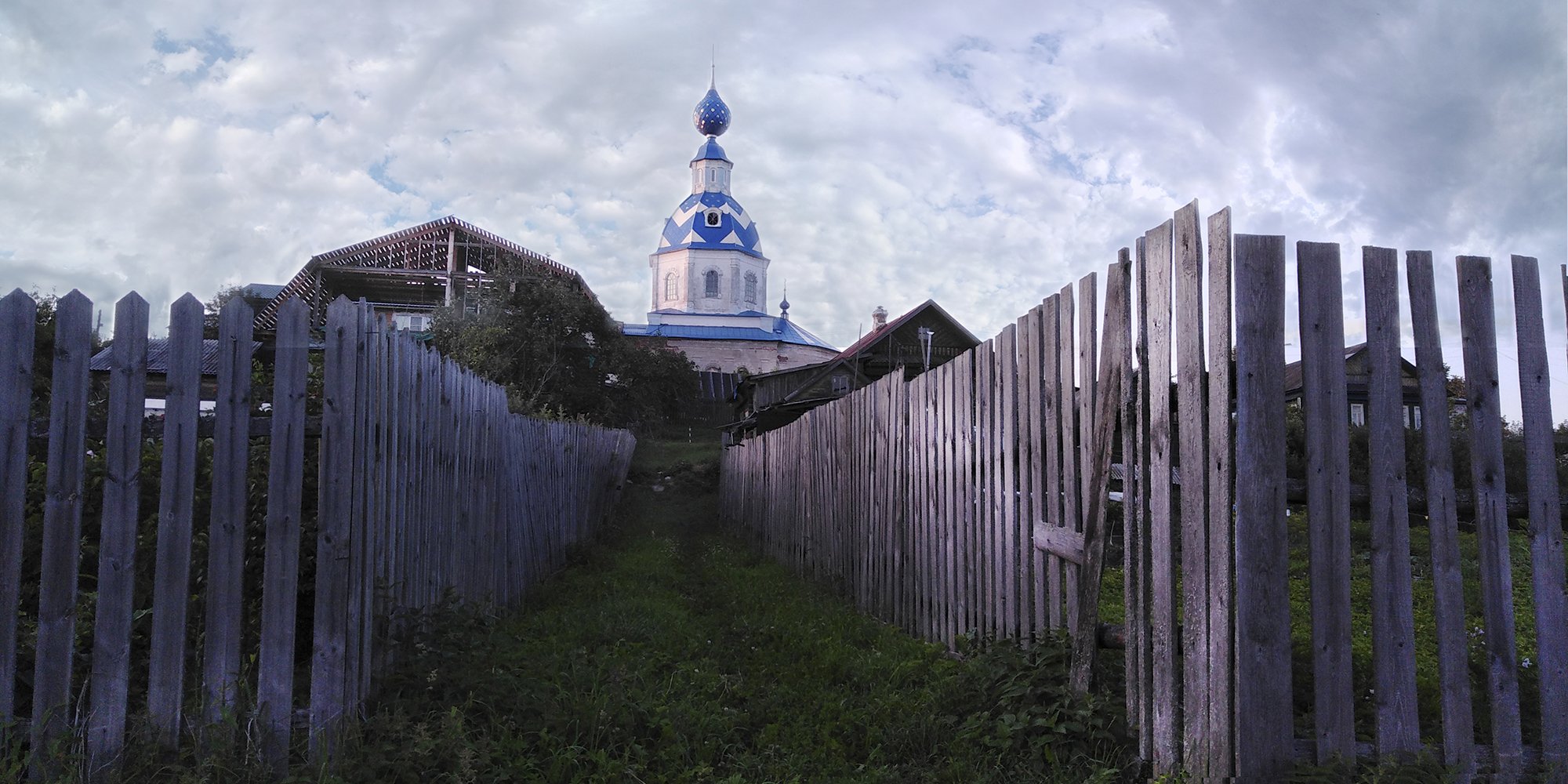 забор,церковь,деревня,, Вера  Павлухина