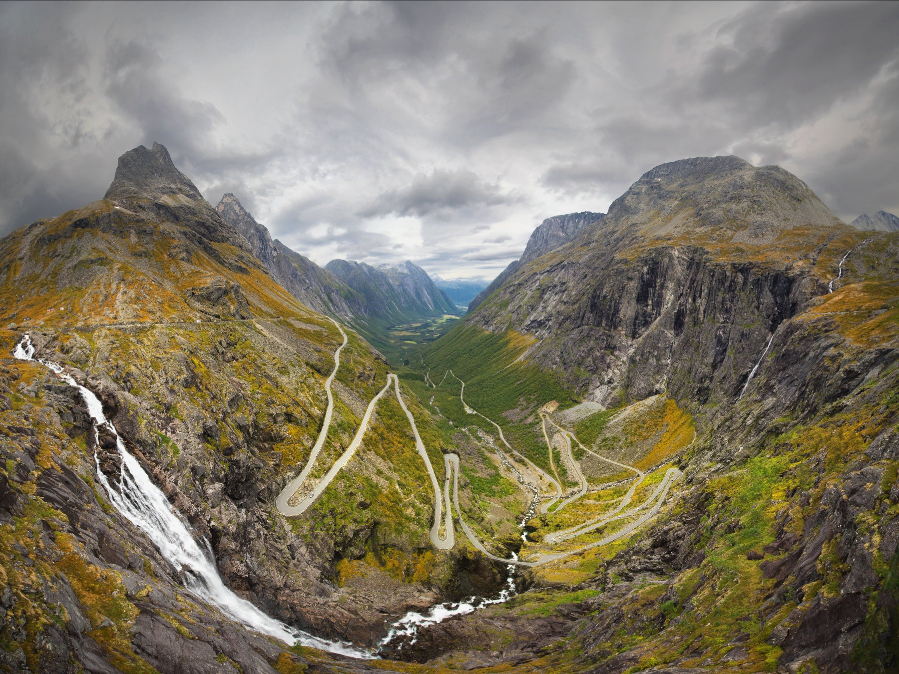 norway,norwegian,mountains,road,trollstigen,valley,nature,, Adrian Szatewicz