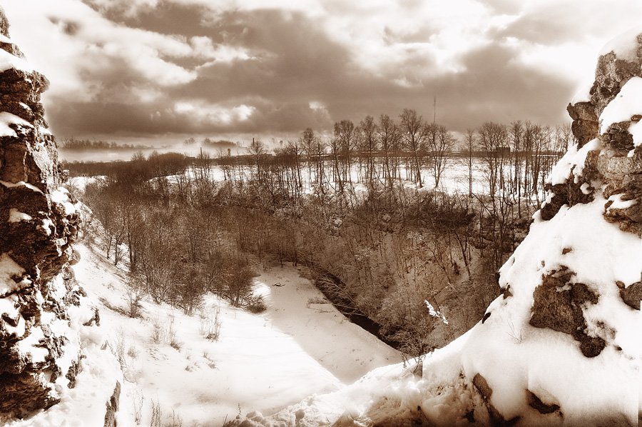 крепость капорье,лес,облака,снег, Евгений Пугачев.