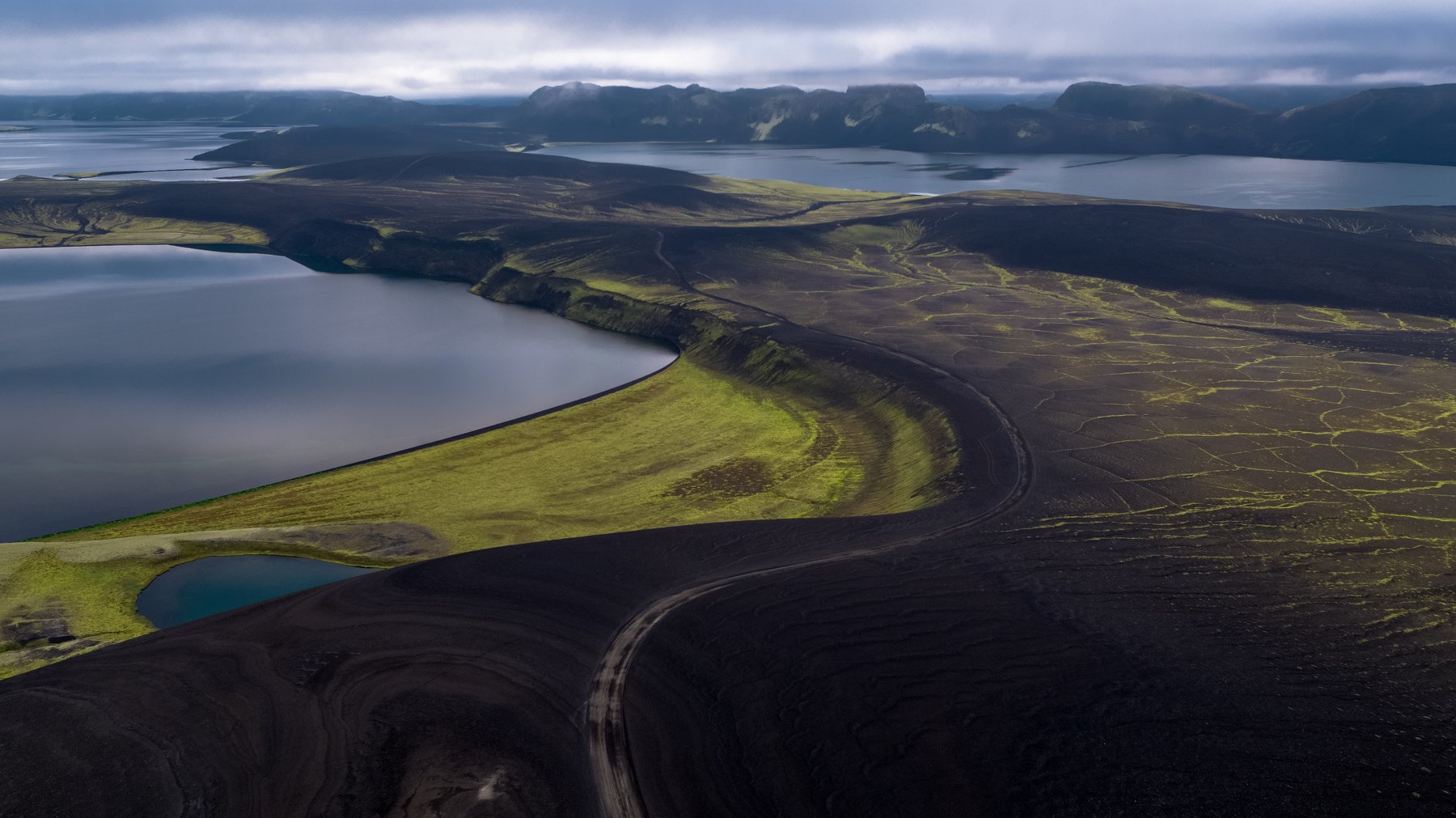 исландия,пейзаж,дорога,горы,облака,озеро,аэрофотосъёмка,пейзаж, Ruslan Stepanov