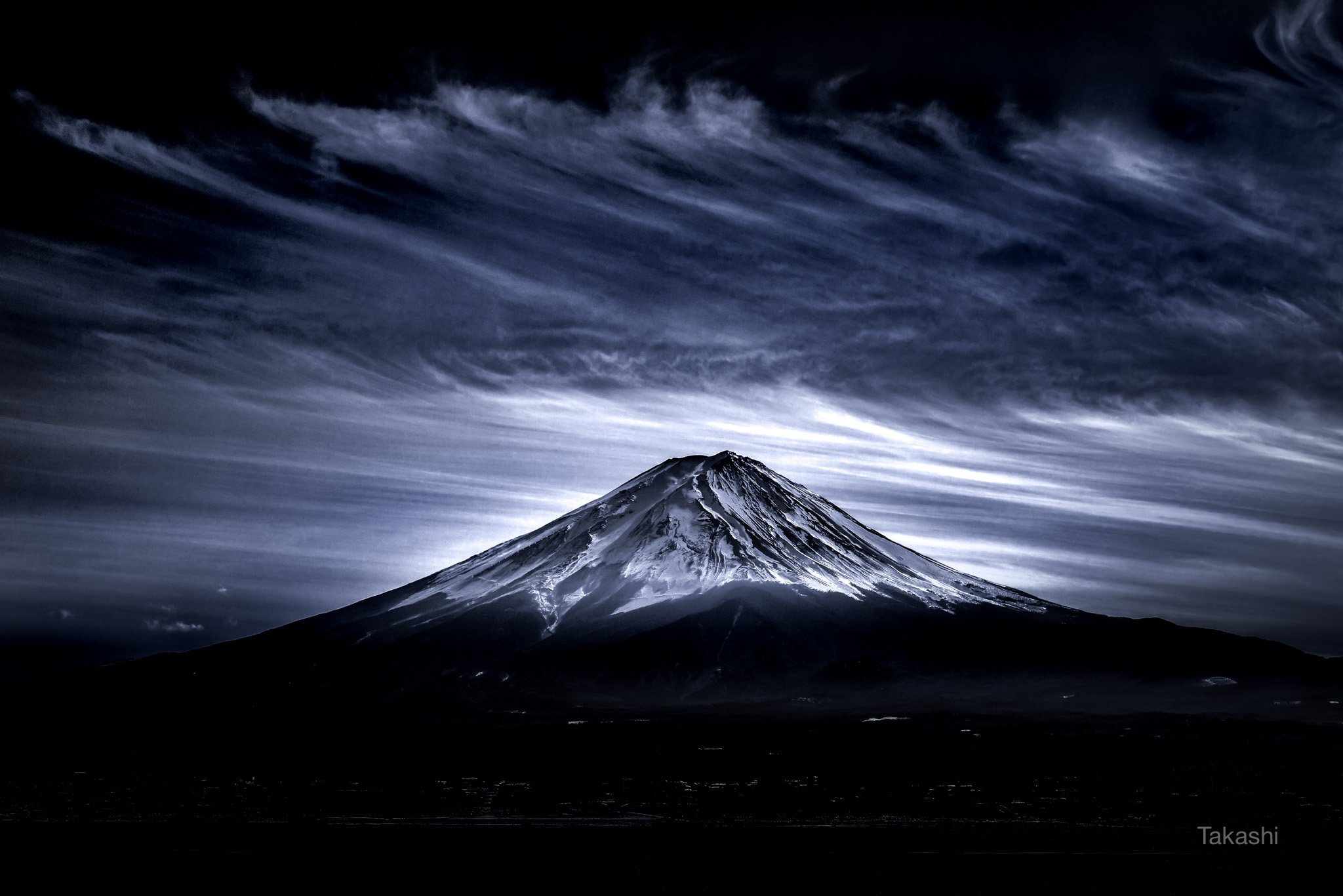 Fuji,Japan,mountain,clouds,cirrus cloud, snow,blue ink, Takashi
