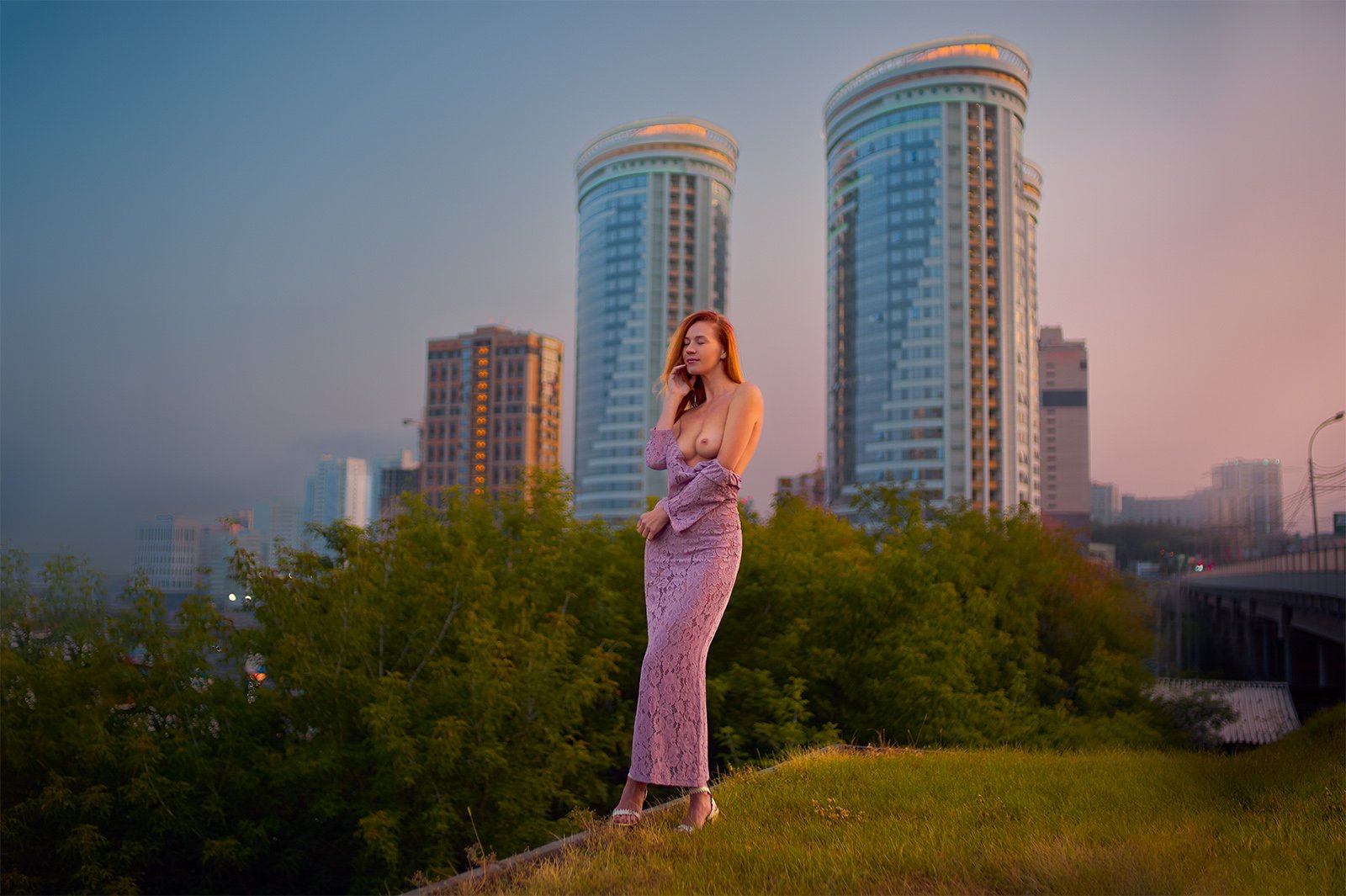 Outdoors  People  City  Full Length  Sky  Grass  Leisure Activity  Day  Lifestyles  Tree  Side View  Architecture  One Person  Healthy Lifestyle  Park  morning  sunlight  sunny  sunrise  sunshine  girl  young  young women  beautiful  beauty  beauty in nat, Andrew Gnezdilov