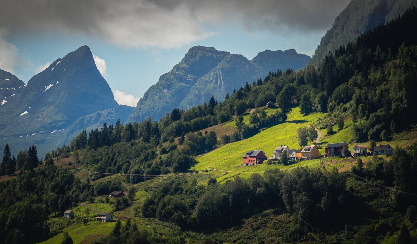 norway,norwegian,mountains,village,summer,sogn og fjordane, Adrian Szatewicz