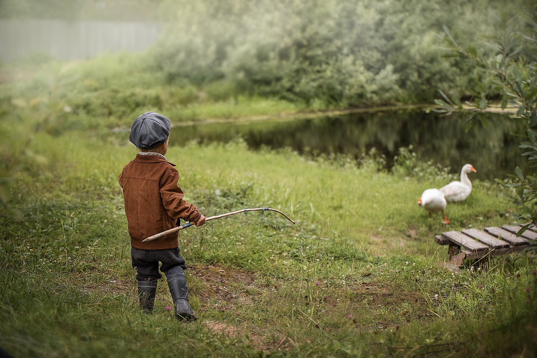 деревня, мальчик, дети, природа, гуси, дети и животные, рыбалка, рыбак, детская фотография, Елена Чернигина