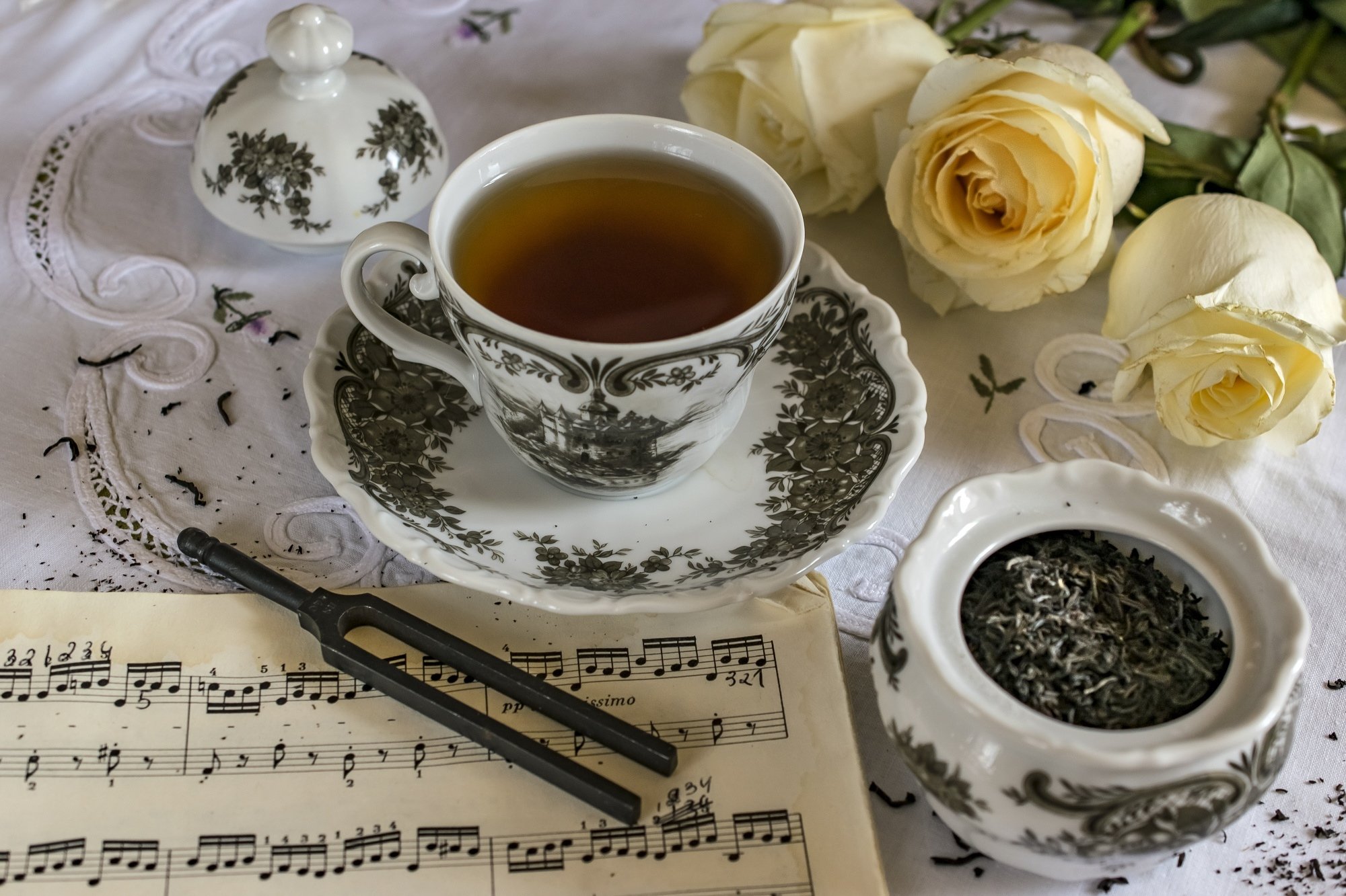 чай, чашка, цветы, розы ноты, Инна Грицик