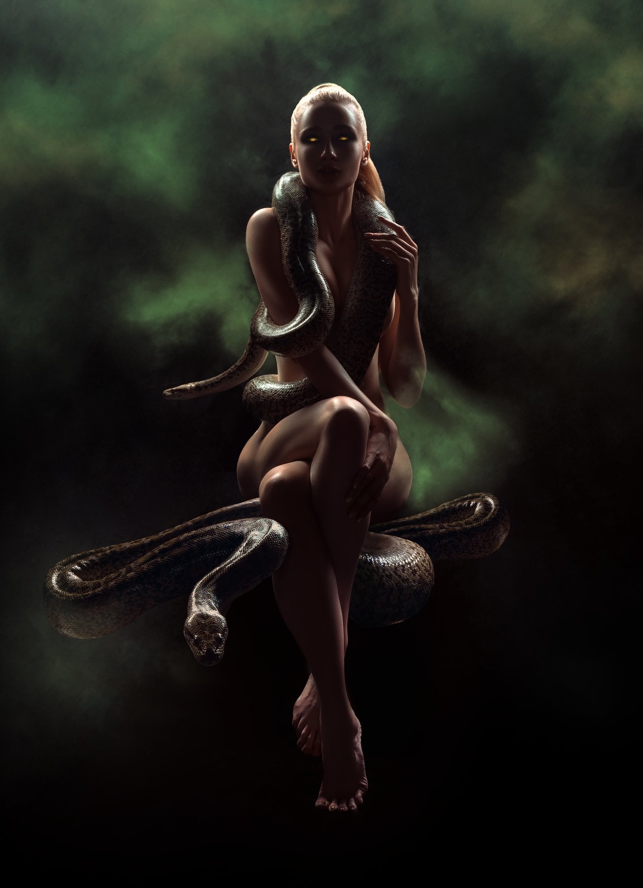 #взгляд #sight #портрет #snake #darkbeauty #girl #змеи #девушка #naked, Борис Тменов