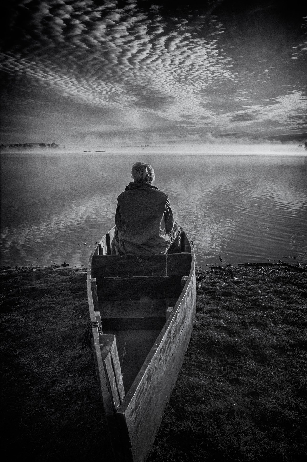 озеро,лодка,человек,утро,рассвет,берег, Тамара Андреева