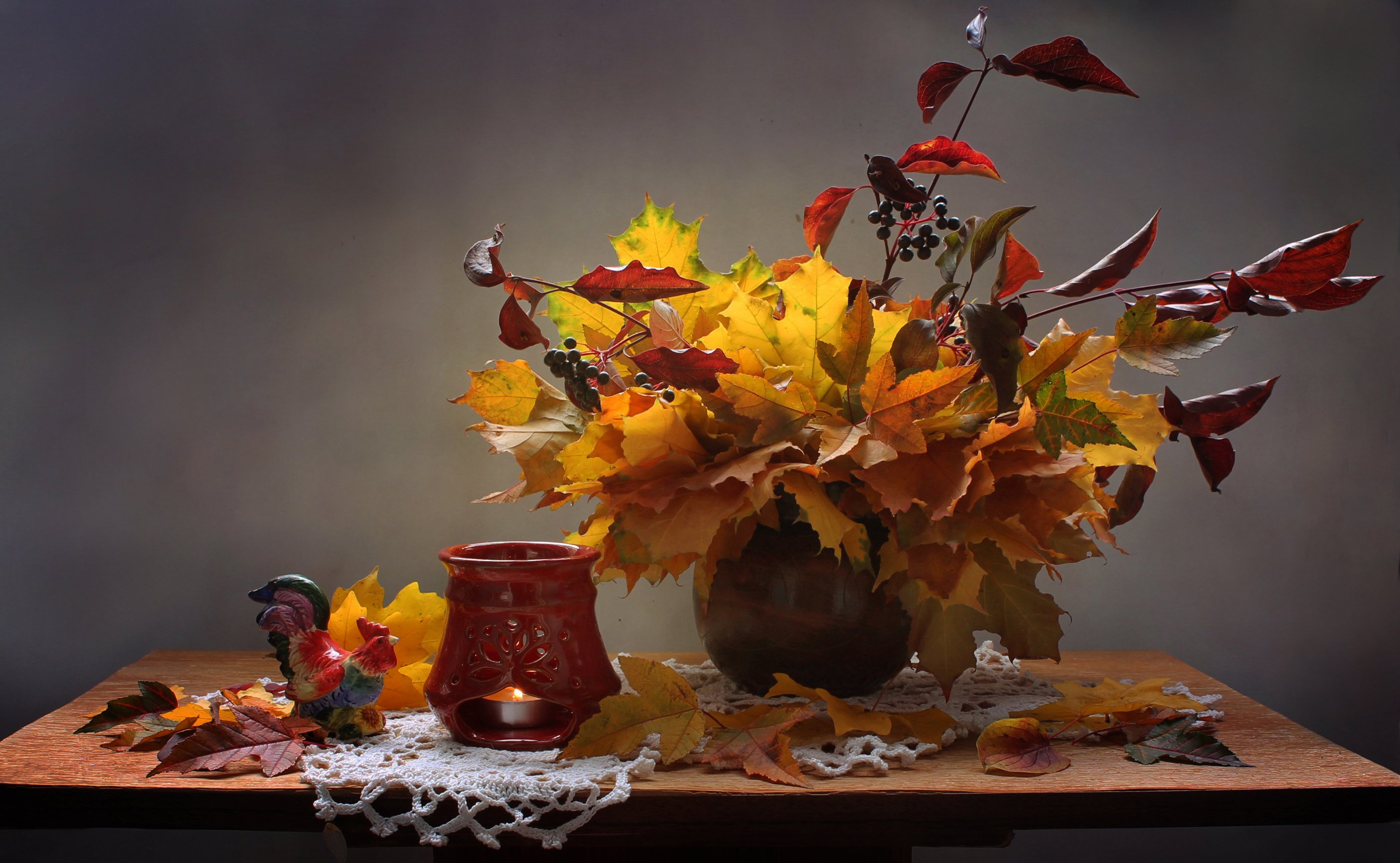натюрморт, осень, листья, подсвечник, керамика, петушок, Ковалева Светлана