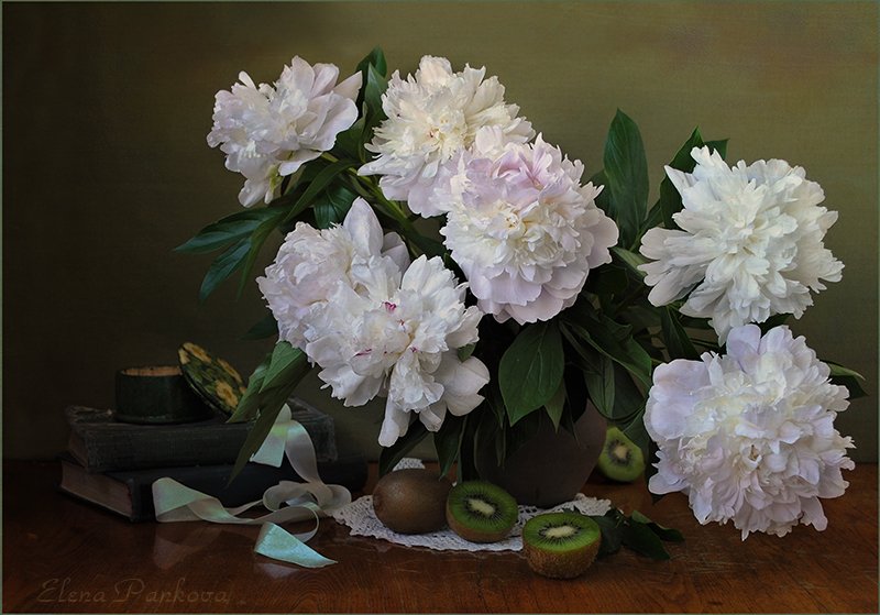 цветы, белые, пионы, киви, Elena Pankova