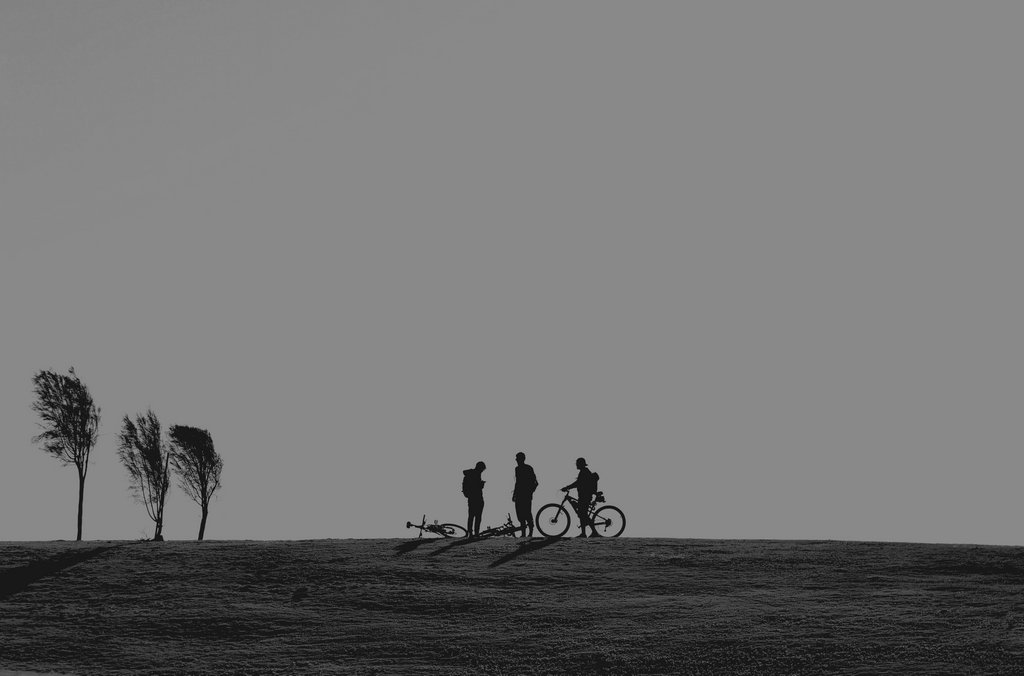 silhouet black and white people, vladimir algazin