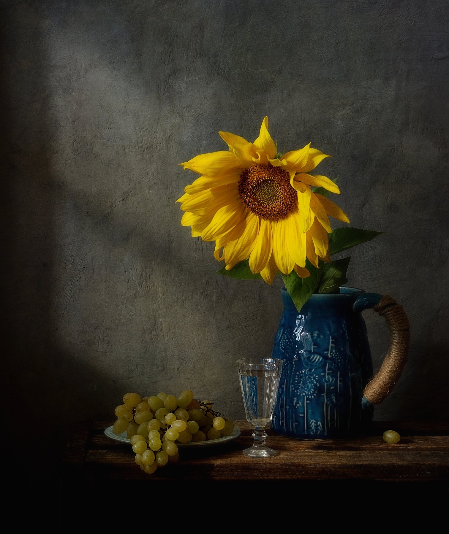 натюрморт,still life,цветы,подсолнечник,виноград, Наталия К