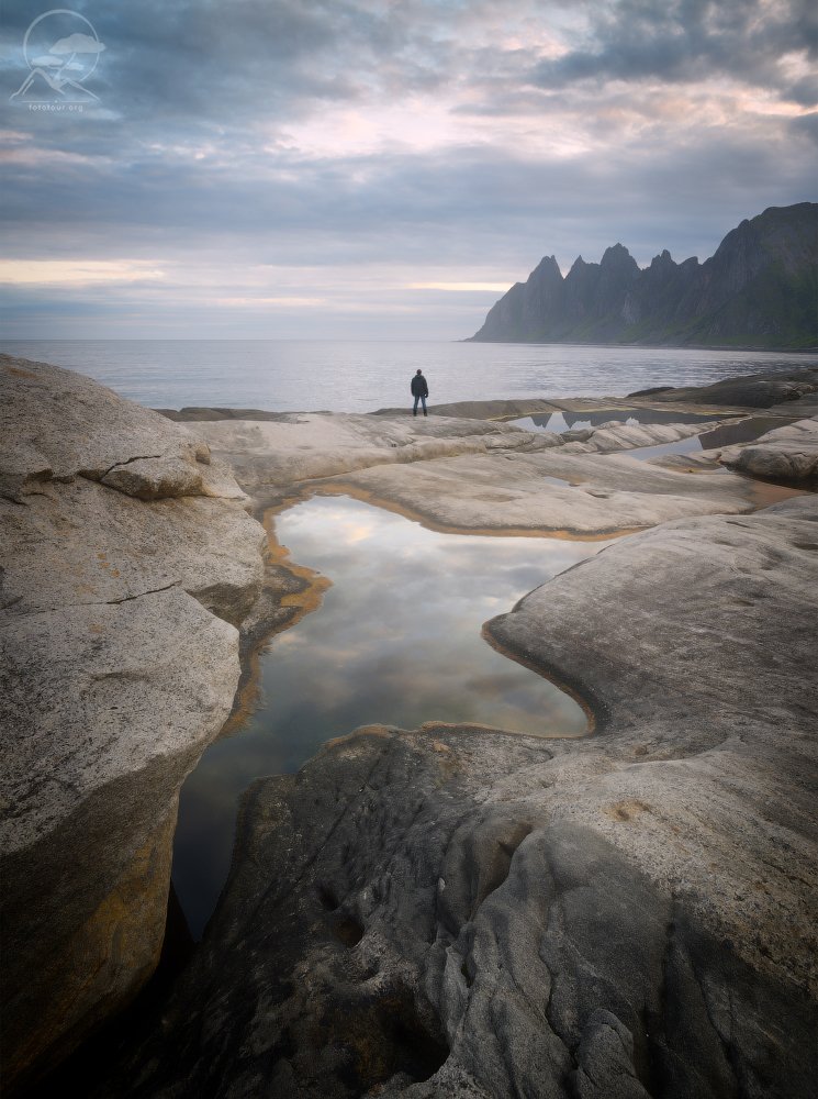 пейзаж, природа, горы, норвегия, сенья, скалы, пляж, человек, Анатолий Гордиенко