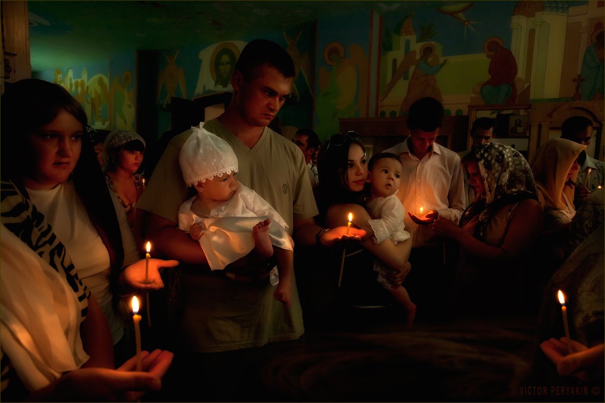 таинство, храм, крещение, дети, свечи, фреска, Виктор Перякин