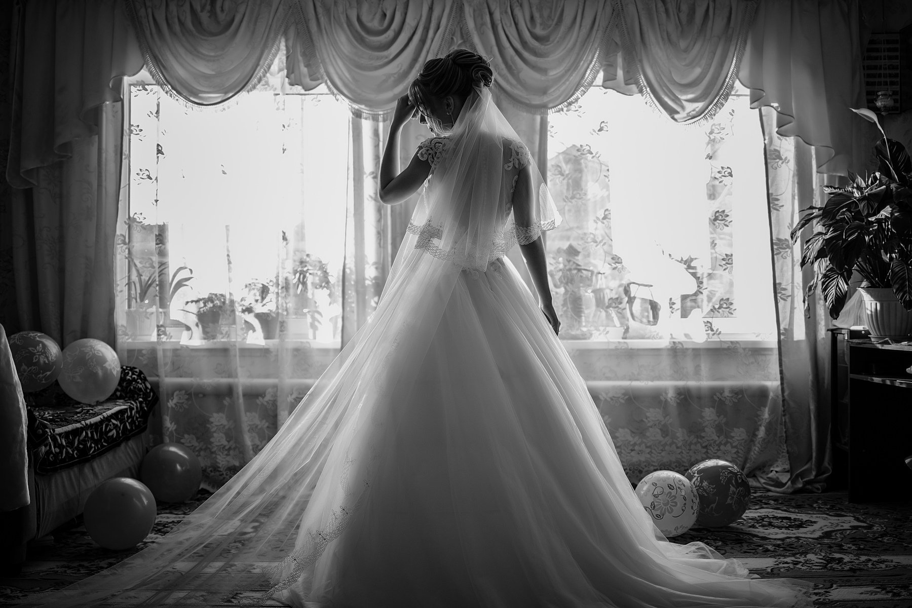 свадьба, свадебная фотосессия, невеста, свадебный букет, свадебное платье, счастье, любовь, портрет, чёрно-белое фото, чб, Владимир Васильев