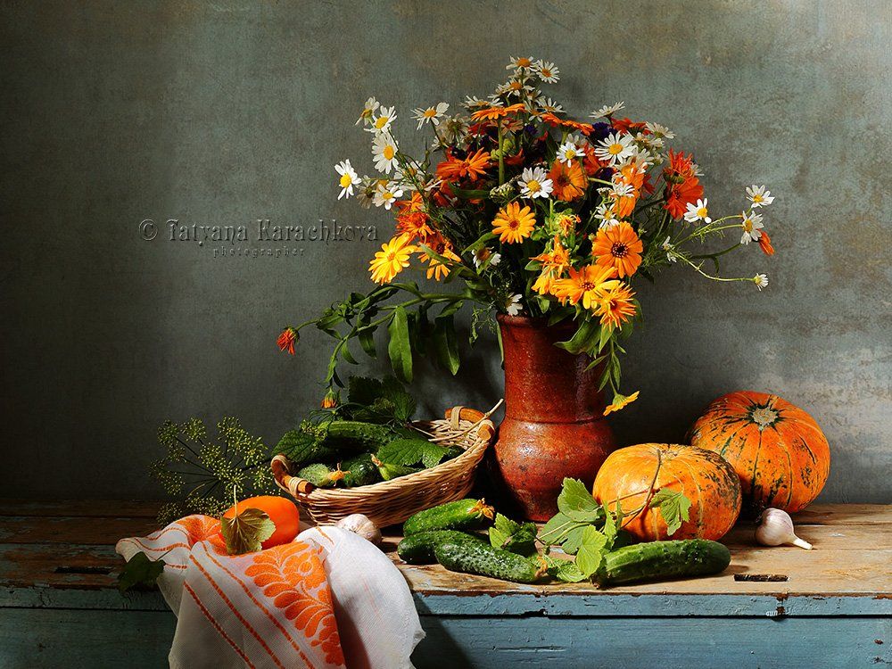 натюрморт, цветы, настурция, кувшин, огурцы, тыква, ромашки, Tatyana Karachkova