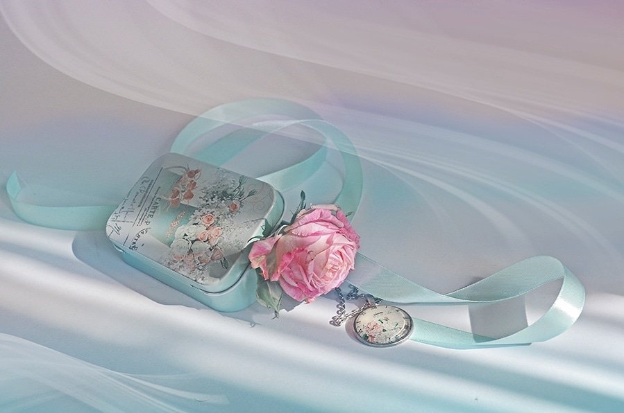 Натюрморт часы роза время лента коробочка радость любовь , Eлена Шовкопляс