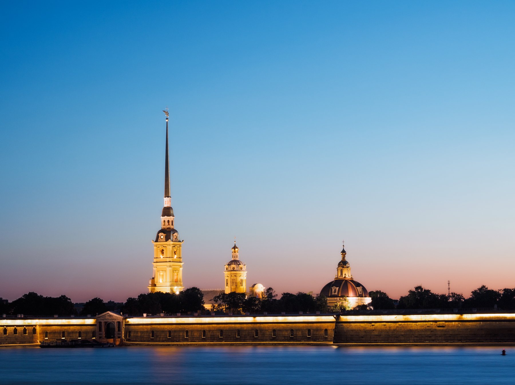 Петропавловская крепость в Санкт Петербурге внутри