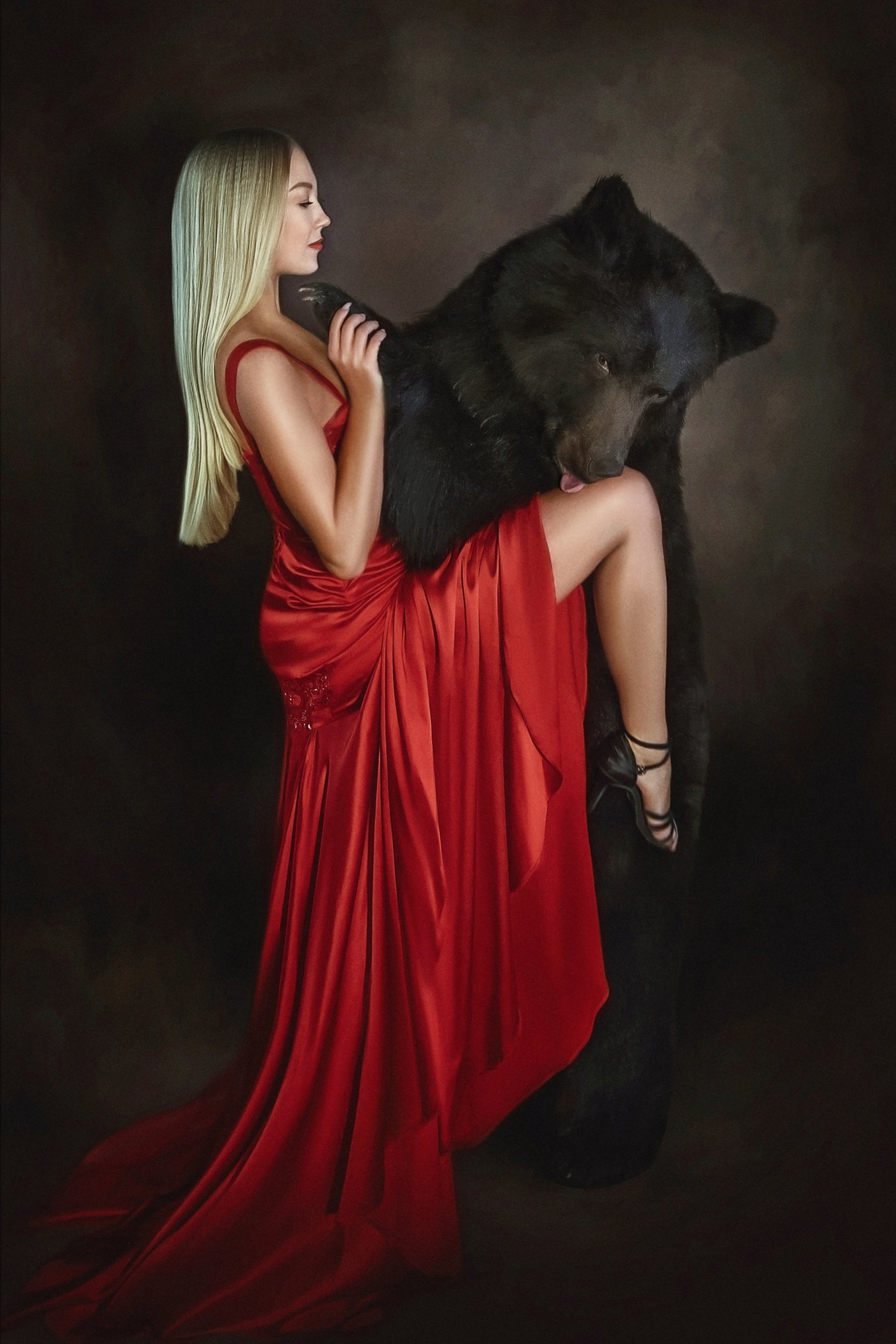 танго, медведь, красное платье, гламур, жанровое фото, Ольга Бурмистрова
