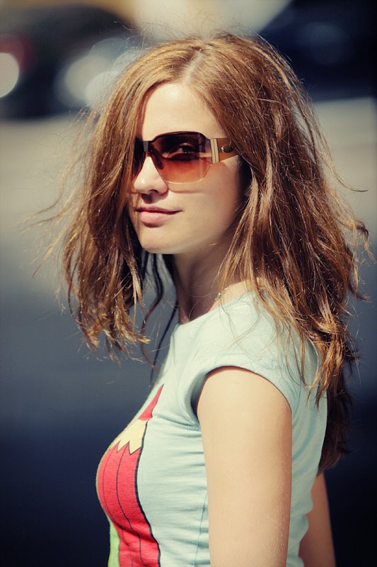 солнце, девушка, портрет, очки, футболка, волосы, взгляд, Sound Wave